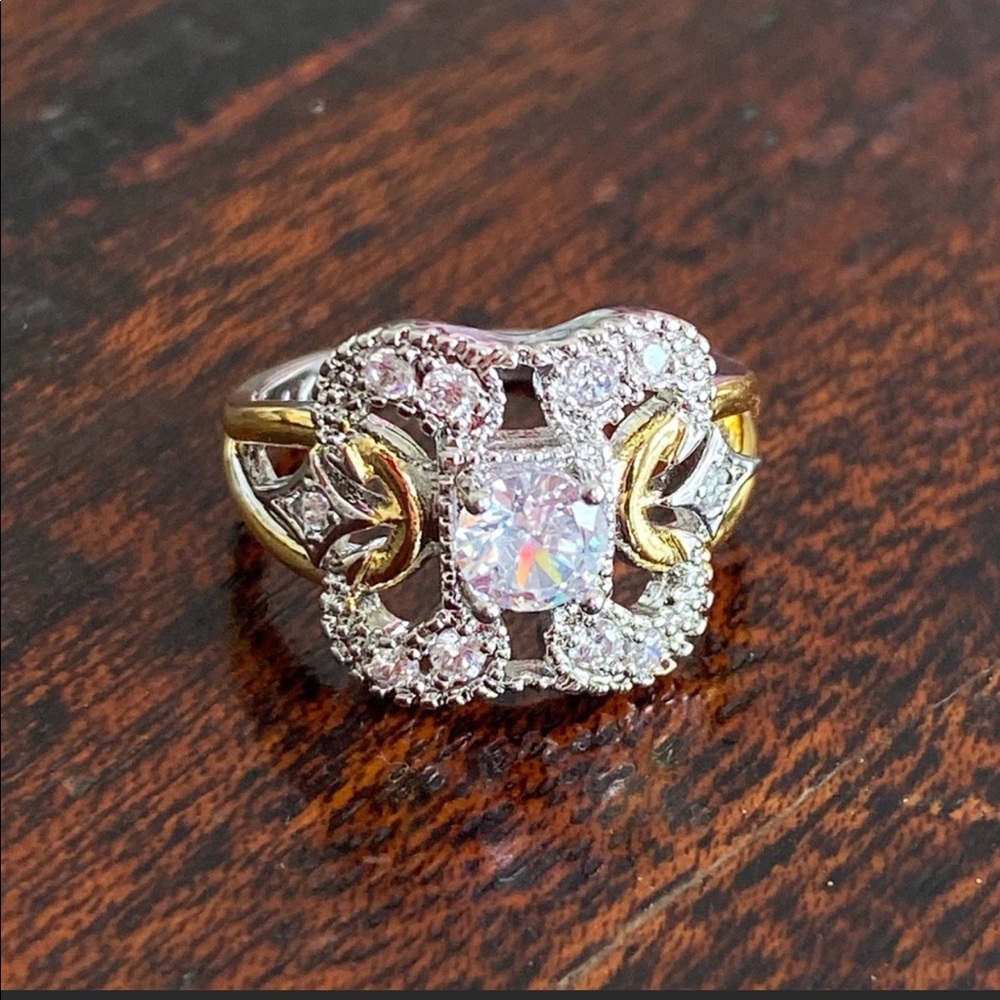 Vintage Style Two Tone CZ Ring Size 6